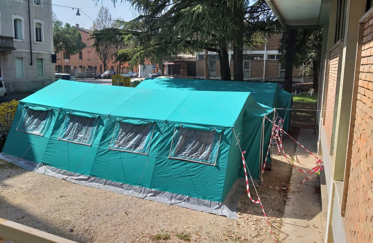senza fissa dimora comune di verona - tenda dormitorio camploy