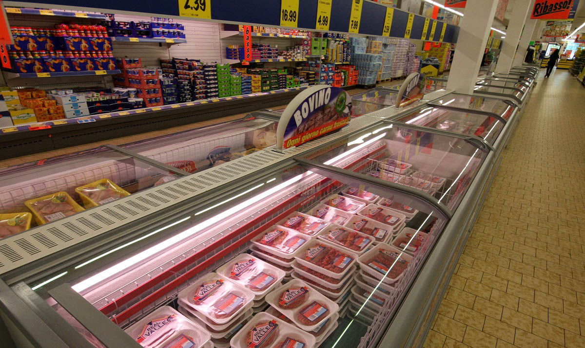 Un banco al supermercato.