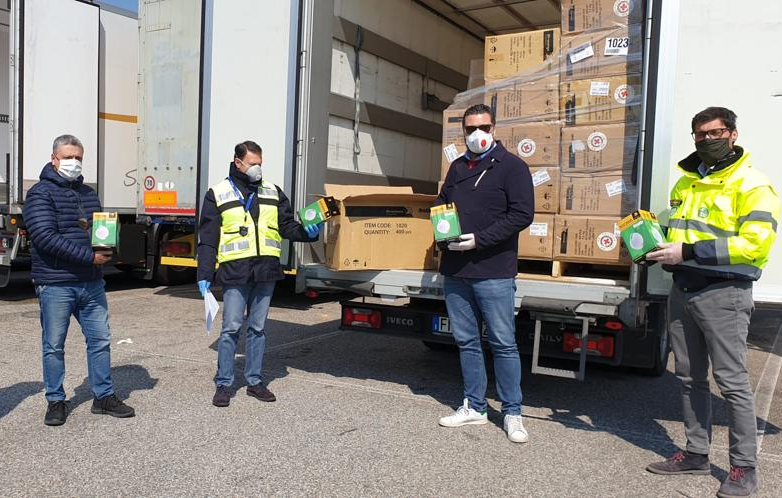 Il carico di mascherine da Hangzhou aiuti per verona