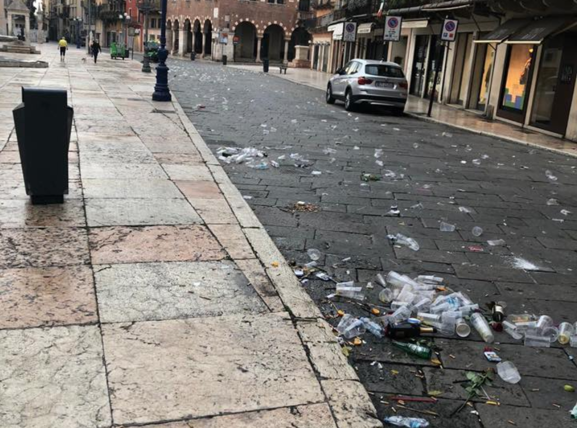 Rifiuti Verona sporcizia