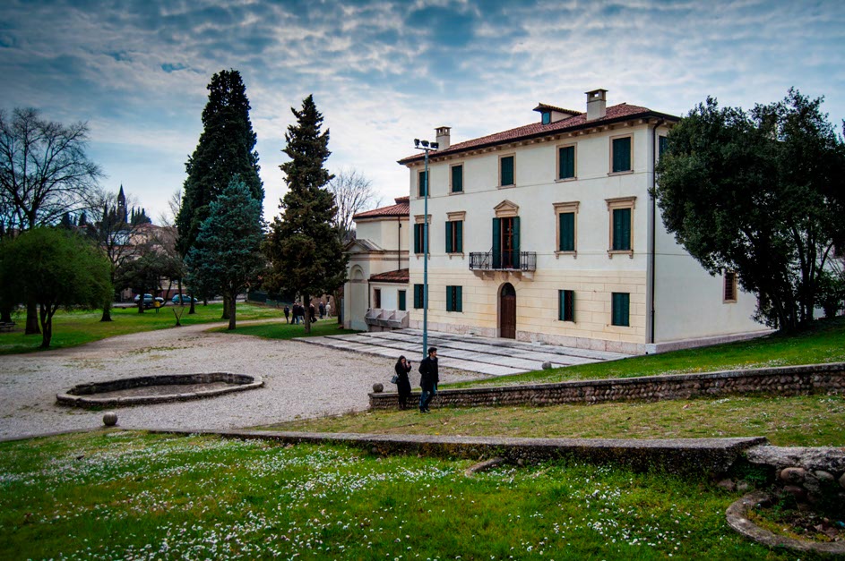 Villa Venier Sommacampagna sede archivio storico comunale