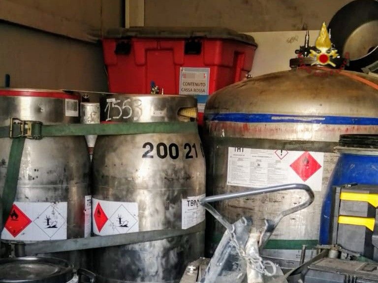 a4 tamponato camion sostanze infiammabili (1)