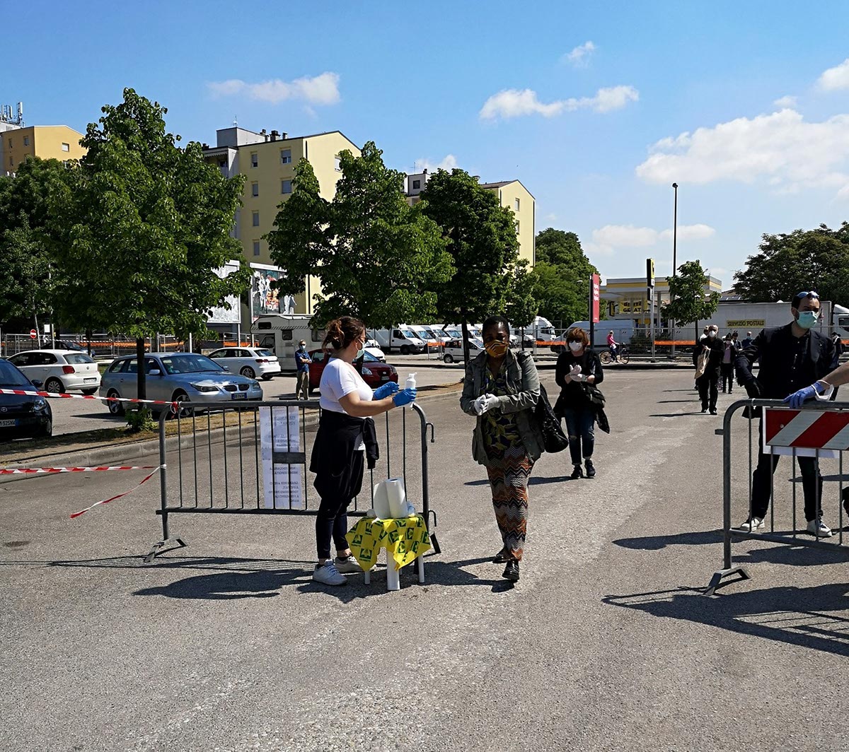 ingresso mercato mercati km zero coldiretti