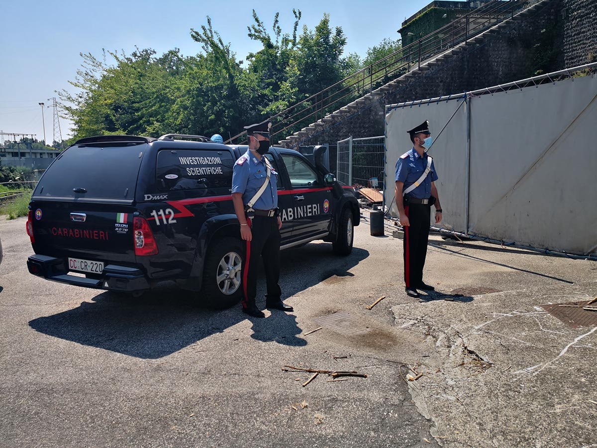 Carabinieri cadavere nel Camuzzoni