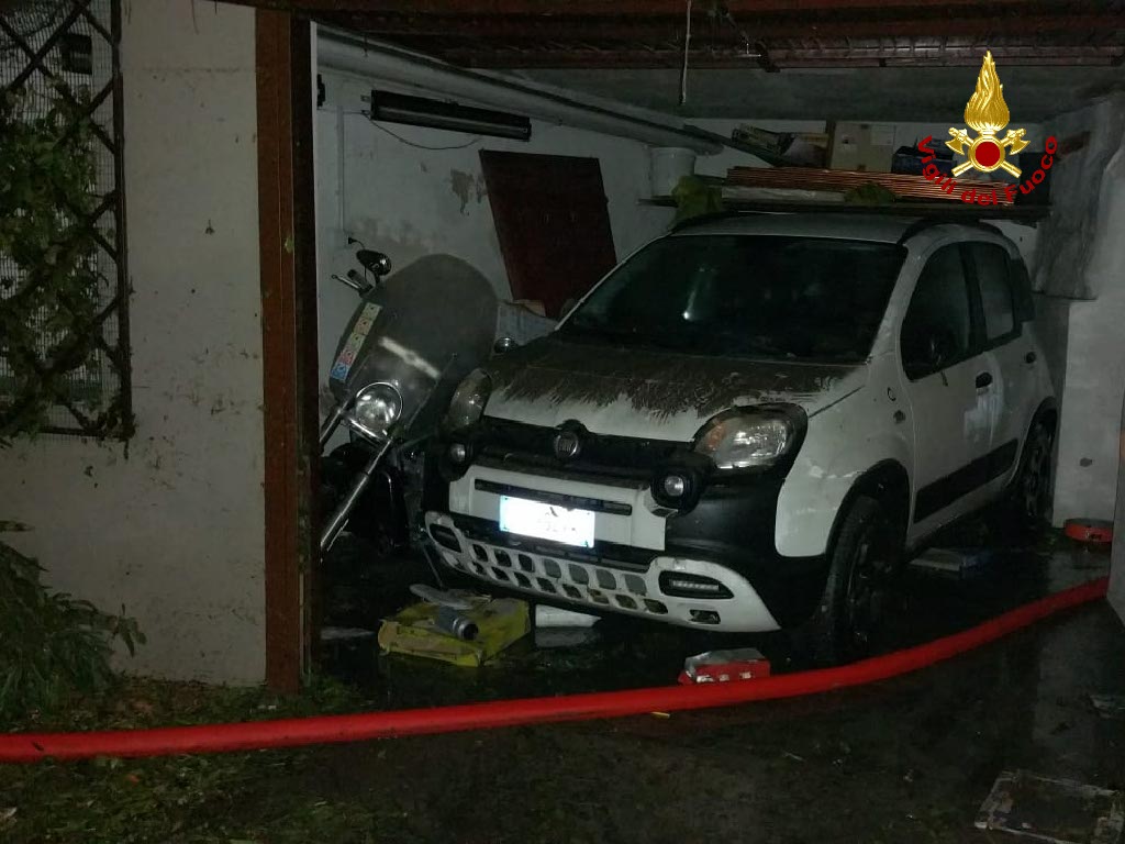 danni nubifragio vigili del fuoco