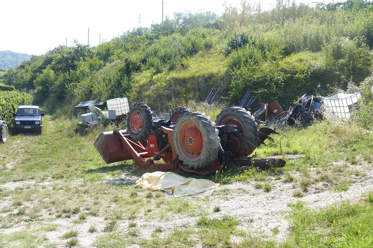 incidente trattore trezzolano