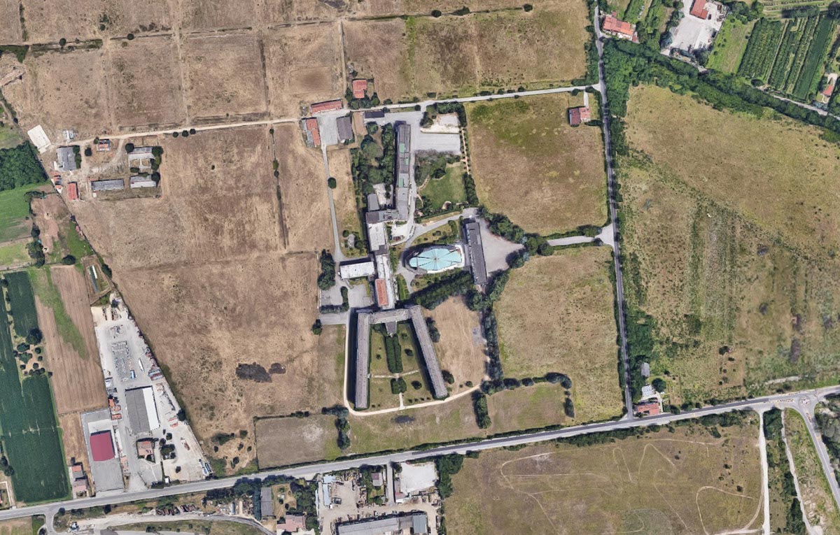 centro commerciale a San Massimo, zona dell'ex seminario