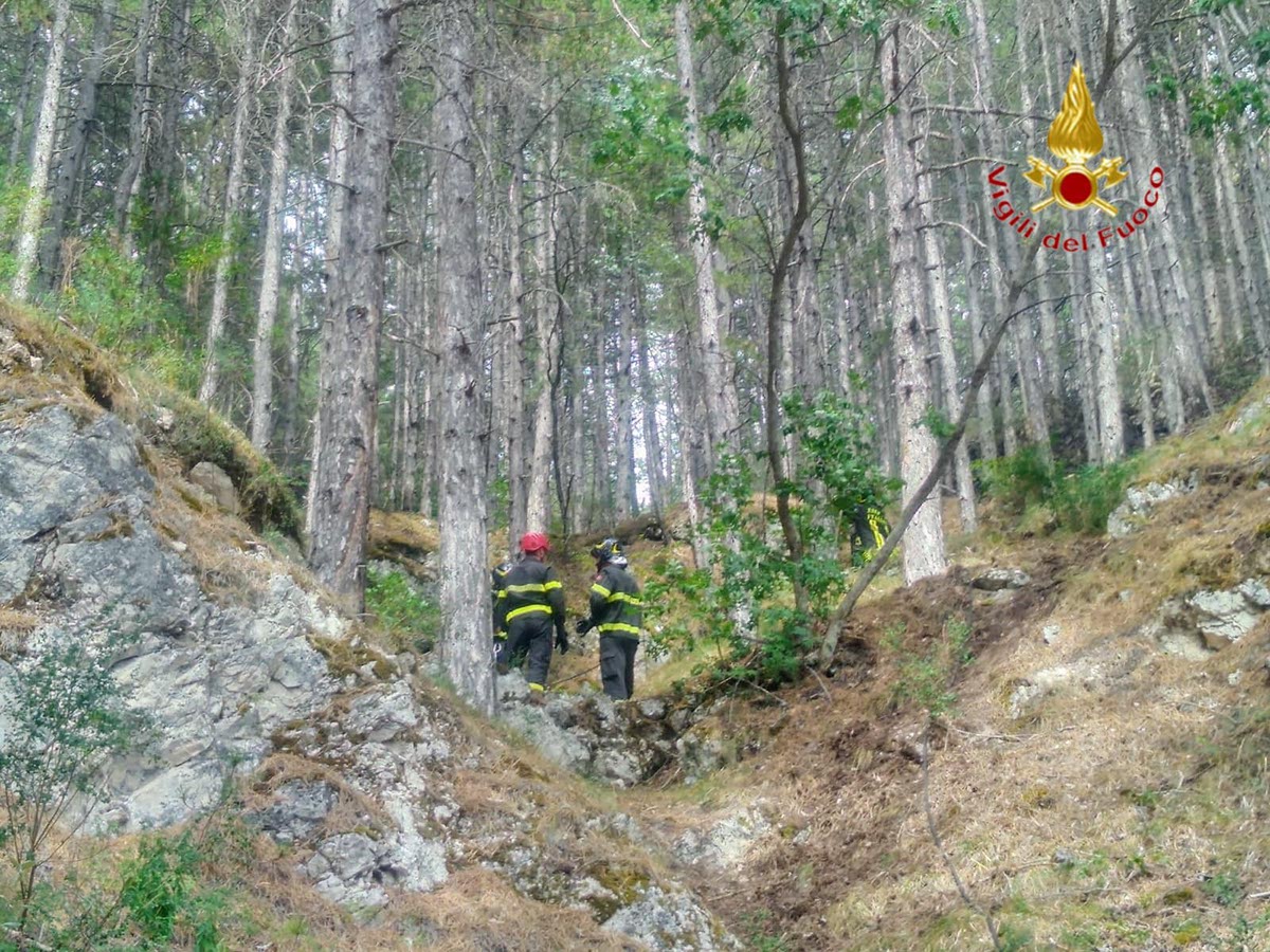 Vigili del Fuoco - squadra antincendio boschivo L'Aquila