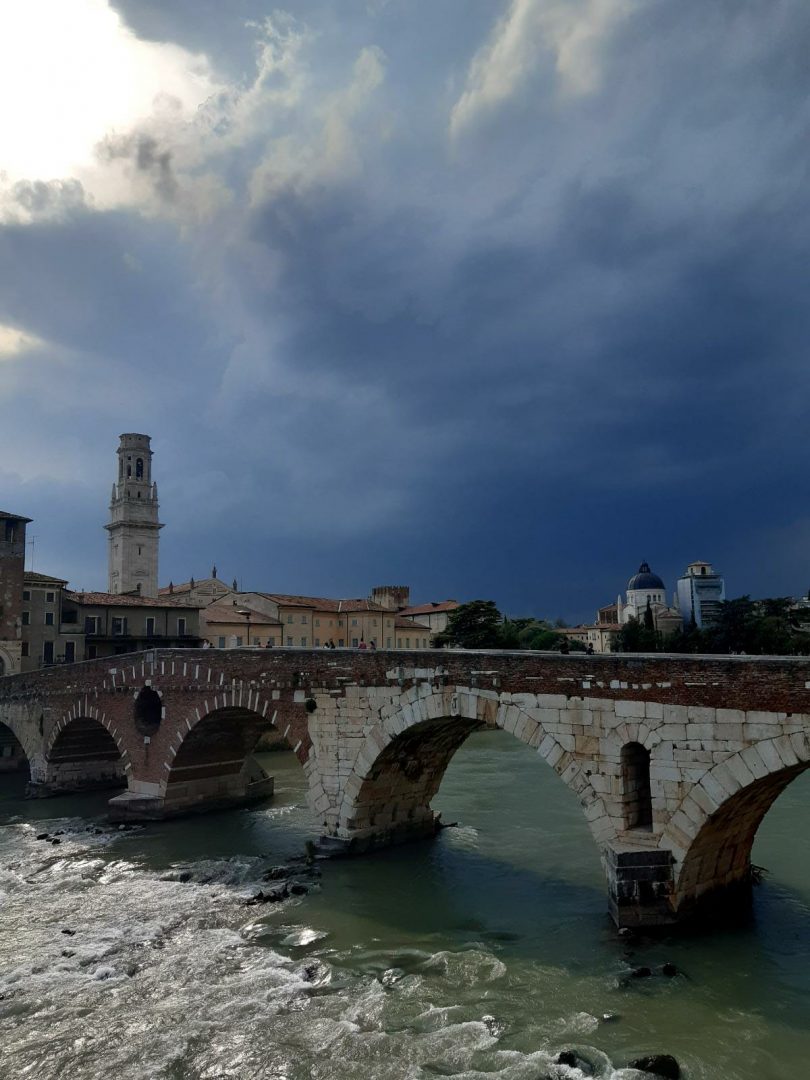 maltempo meteo pasqua allerta gialla nel veronese verona ponte pietra