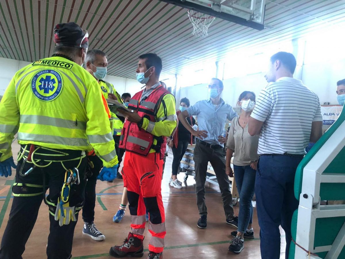 Albaredo d'Adige - incedio Cà dei nonni - Foto da pagina Facebook del Comune di Albaredo d'Adige