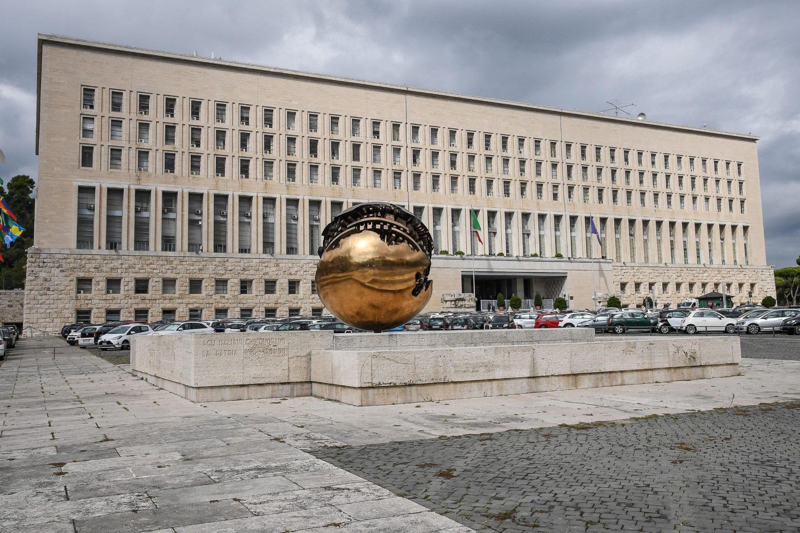 Veduta esterna del palazzo della Farnesina, sede del ministero degli Esteri