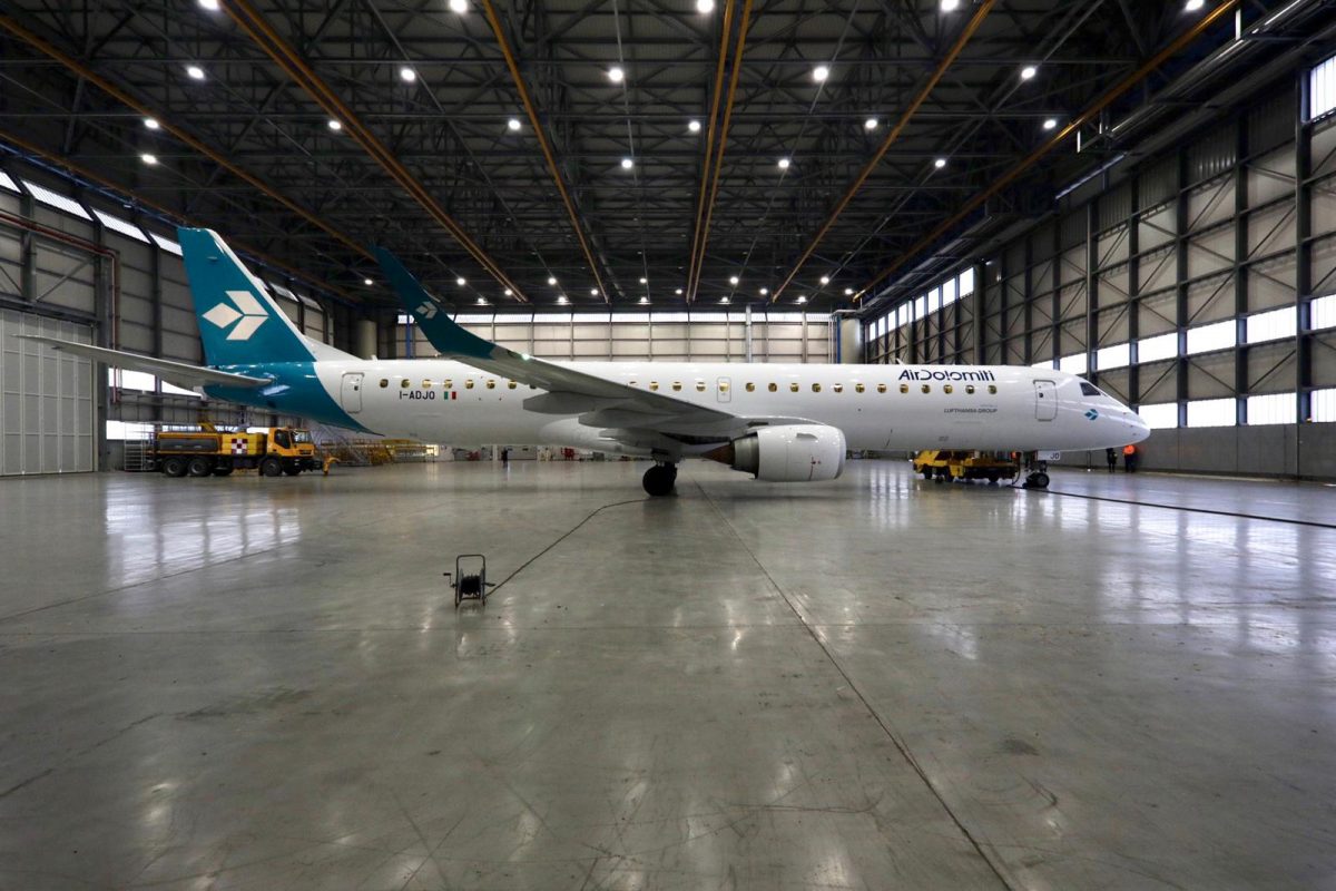 Air Dolomiti Nuova Livrea aereo compagnia aerea lufthansa volo