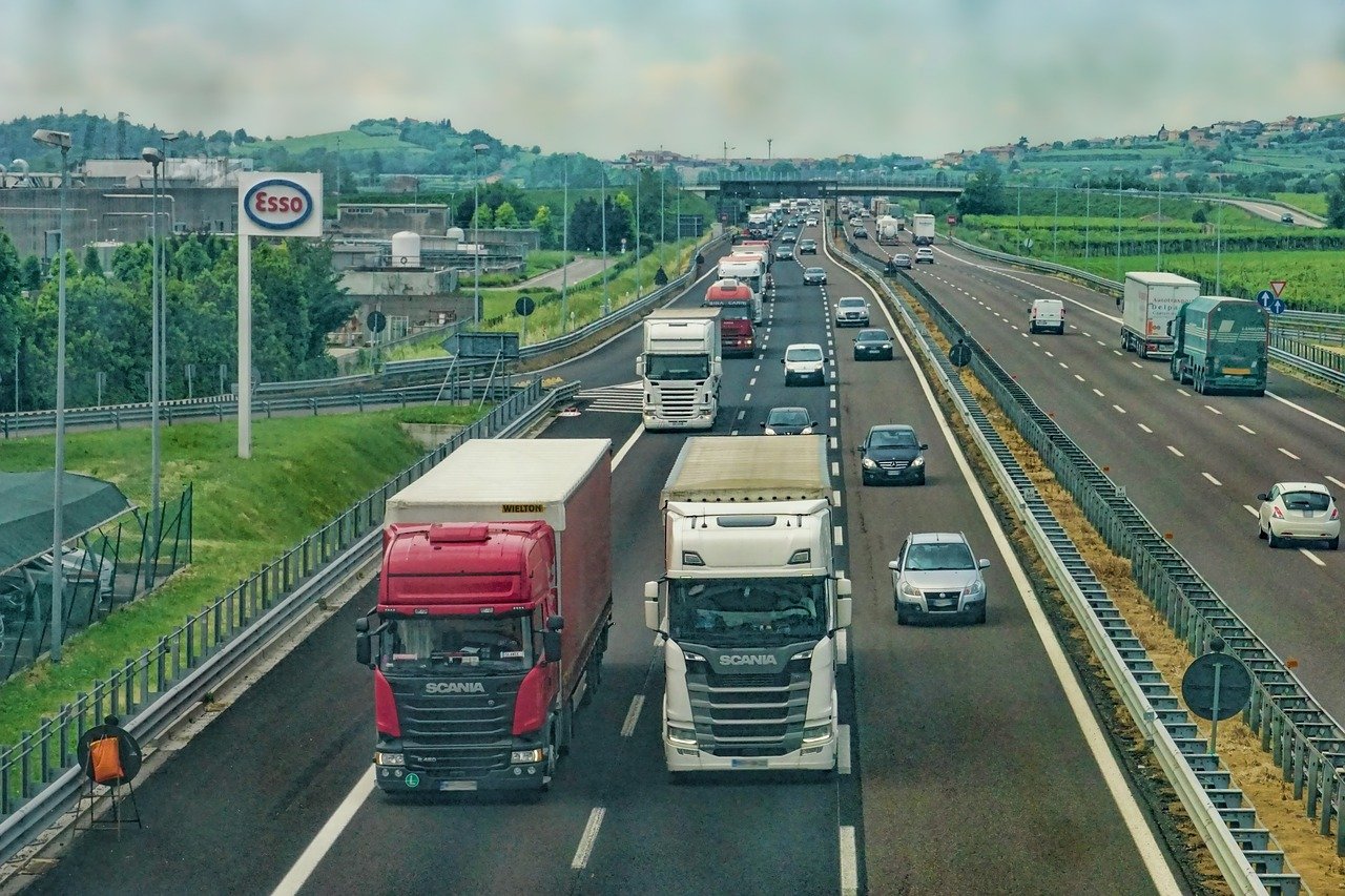 autostrada mezzi pesanti brennero camion veicoli transito