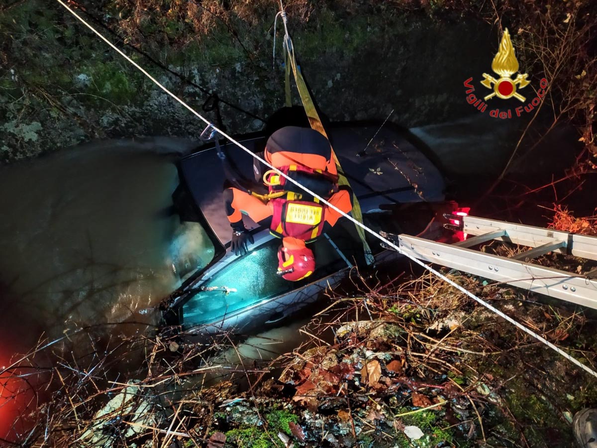 auto torrente badia calavena vigili del fuoco pompieri