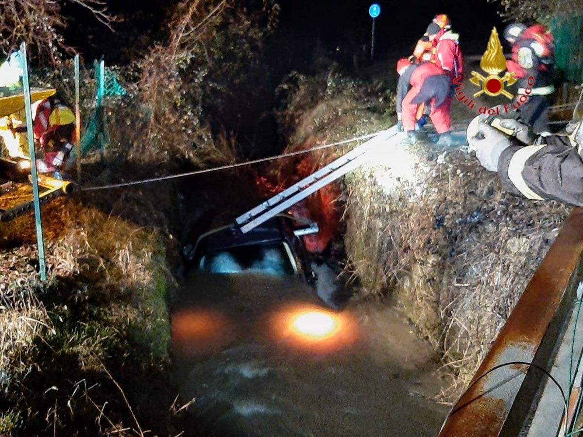 auto torrente badia calavena vigili del fuoco pompieri