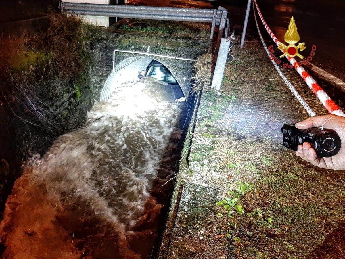 auto torrente badia calavena vigili del fuoco pompieri