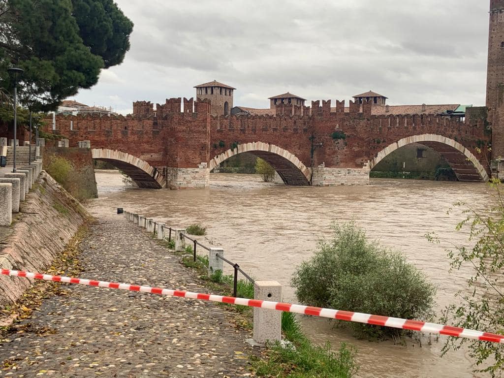 maltempo piena adige Verona - Foto dalla pagina Facebook Sboarina Sindaco