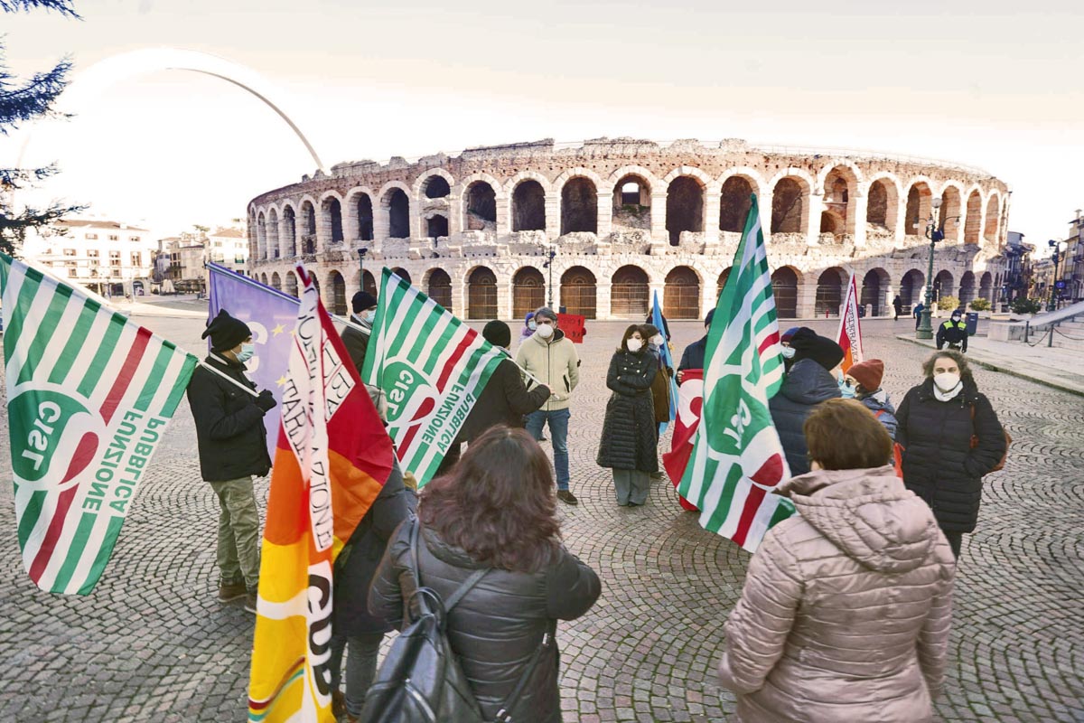 Protesta sindacati Agec