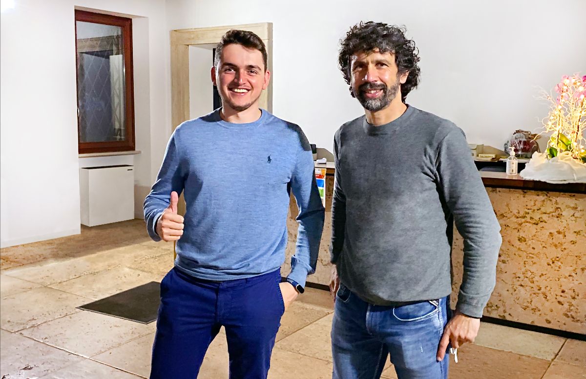 Davide Dal Maso, 25 anni, fondatore del Movimento Etico Digitale e Damiano Tommasi, 46 anni, dirigente della scuola che ha fondato con focus su didattica digitale innovativa.