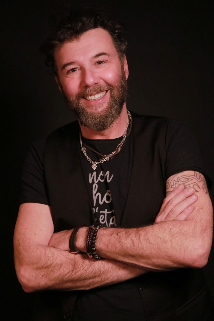 Il cantautore Paolo Vallesi.