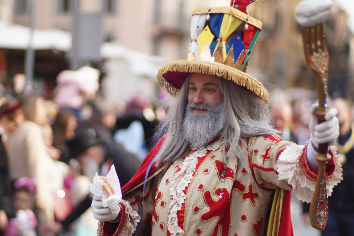 Michele Pimazzoni, el Pima, nei panni del Papà del gnoco 2020. Venerdì gnocolar scuole carnevale sfilata carri