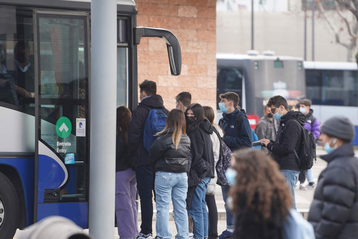 Rientro a scuola - Stazione Porta Nuova - autobus Atv