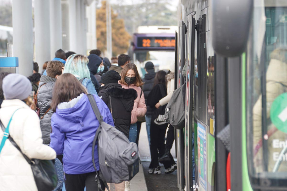 Rientro a scuola - Stazione Porta Nuova - autobus Atv
