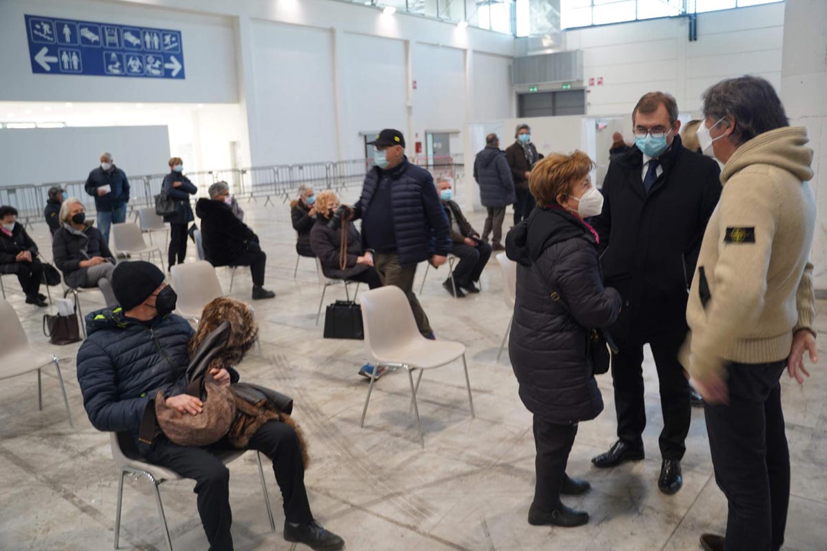 Vaccinazione vaccino Covid in Fiera a Verona