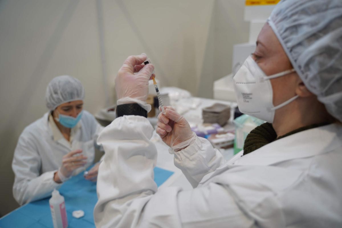 Vaccinazione Covid in Fiera a Verona vaccino ai 60enni vaccini in veneto vaccinazione Borgo Trento