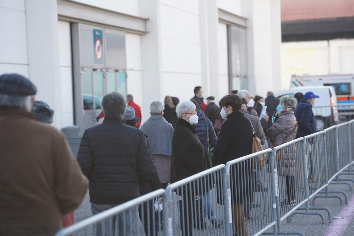 Vaccinazione vaccino Covid in Fiera a Verona