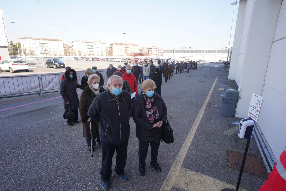 Vaccinazione vaccino Covid in Fiera a Verona