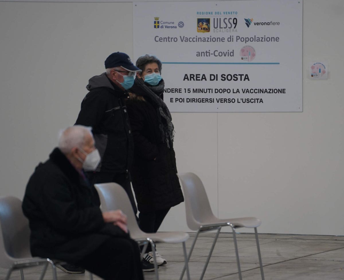Vaccinazione vaccino Covid in Fiera a Verona