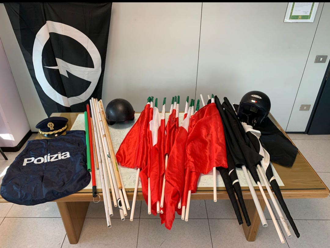 DIGOS - Perquisizioni e denunce militanti Casapound il Mastino