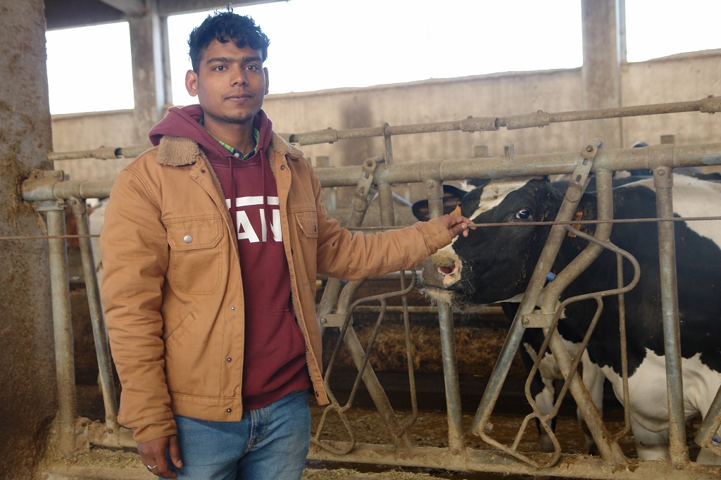 Un giovane cresciuto nella comunità educativa La Cordata che ora ha trovato lavoro.