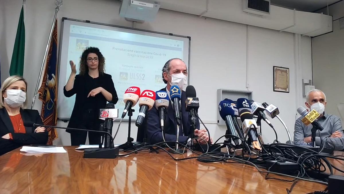Luca Zaia prenotazione vaccini in veneto