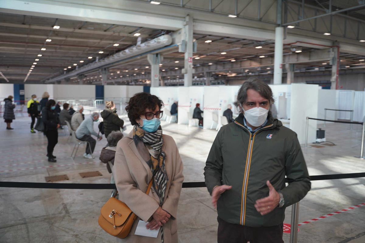 Oggi sopralluogo del sindaco di Verona e dell'Ulss 9 al punto vaccini in Fiera a Verona, in foto Denise Signorelli e Federico Sboarina