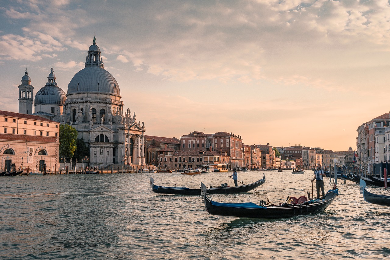 gondole venezia gondola canal grande gondolieri san marco