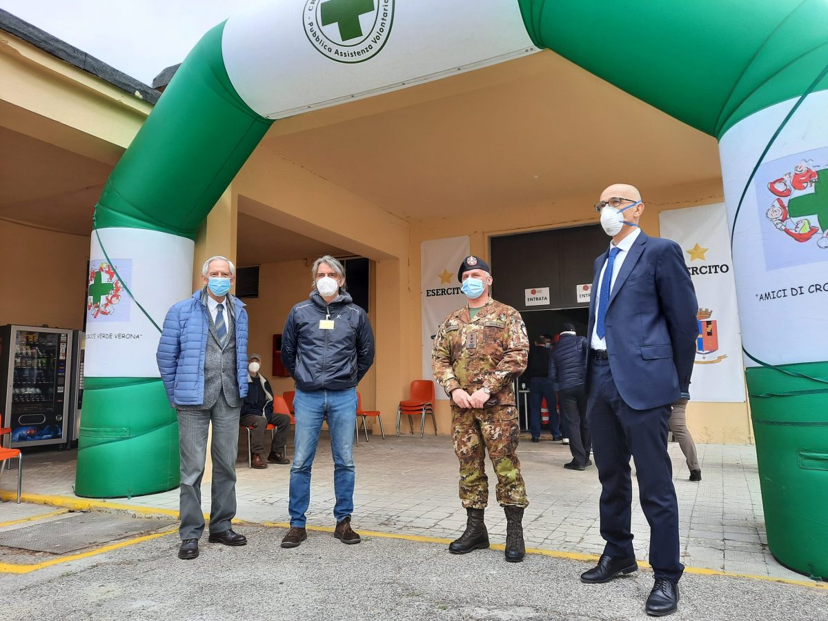 Caserma Duca centro vaccinazione Covid vaccino vaccini