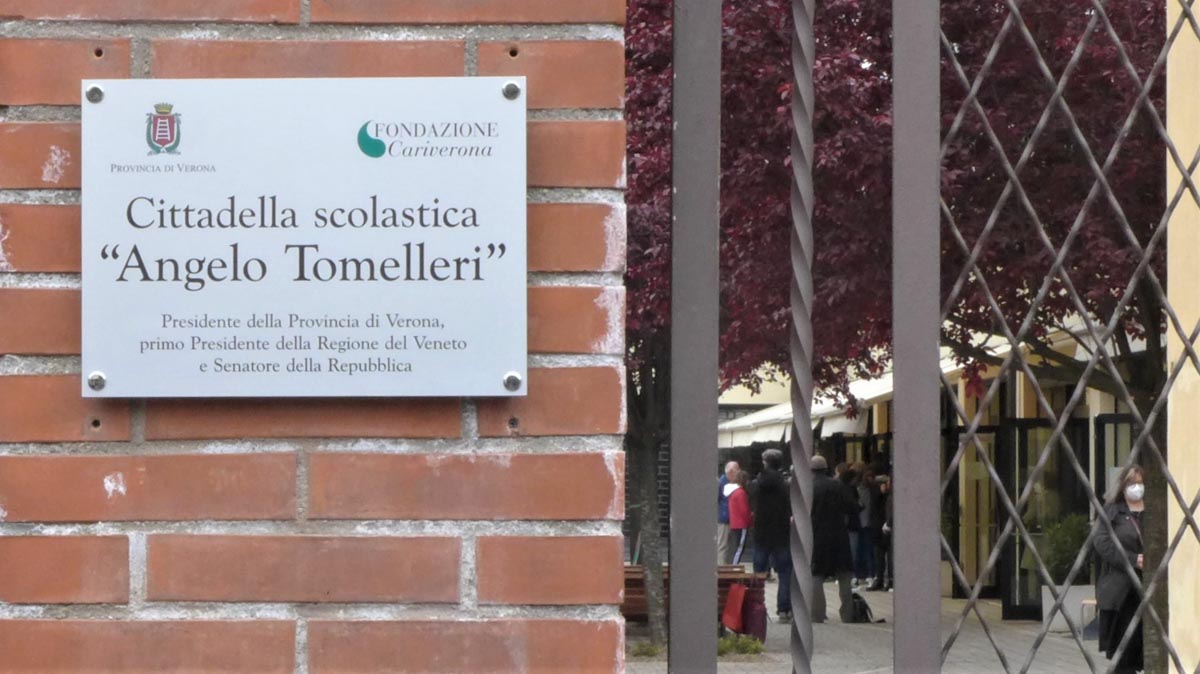 Nuovi spazi per il liceo Monanari in via Polveriera Vecchia a Verona intitolati ad Angelo Tomelleri