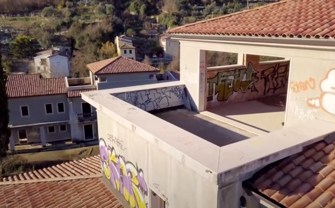 Gli scheletri di Borgo degli Ulivi.