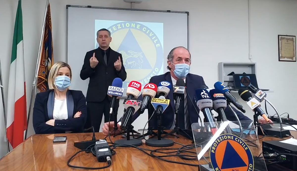 Luca Zaia vaccini operatori turismo