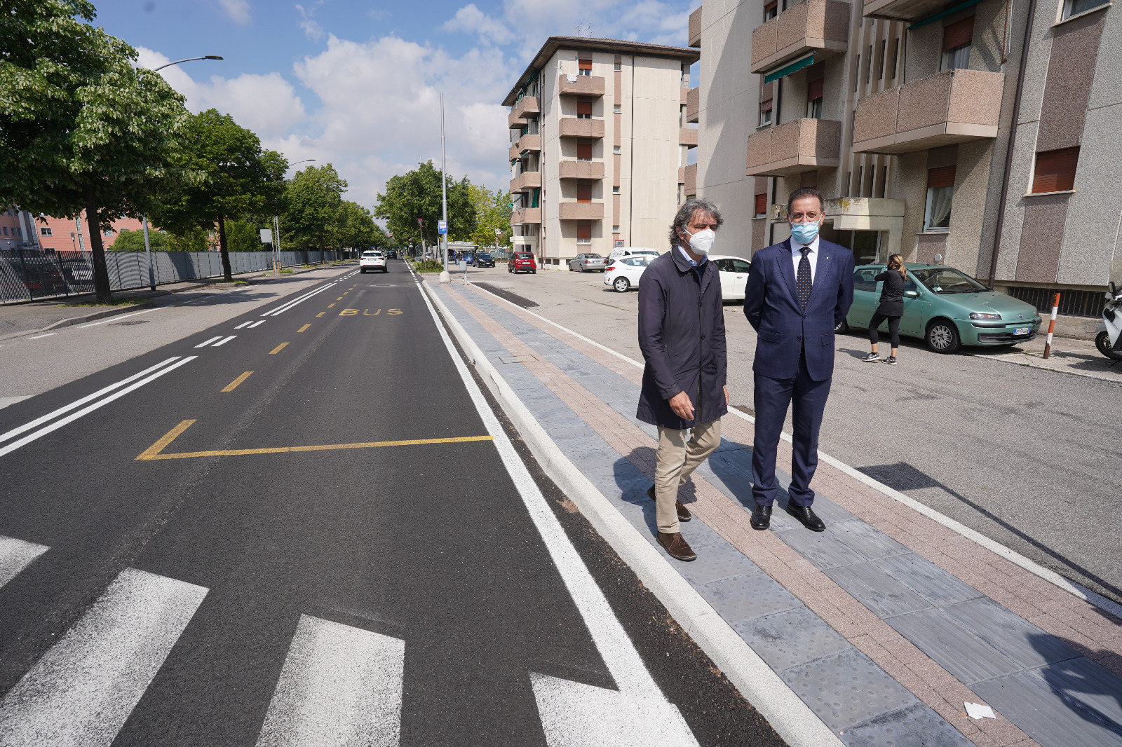 Sindaco Sboarina e presidente di AMT Rupiani in via Fedeli