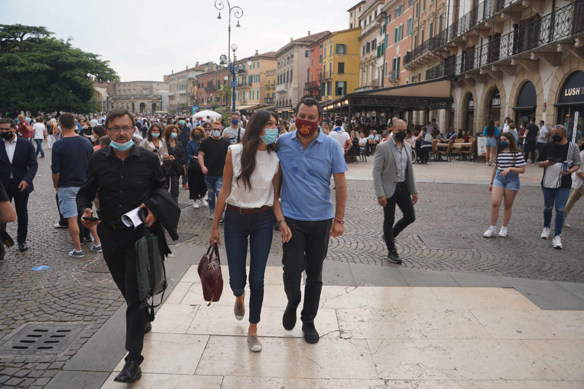Matteo Salvini a Verona con la fidanzata