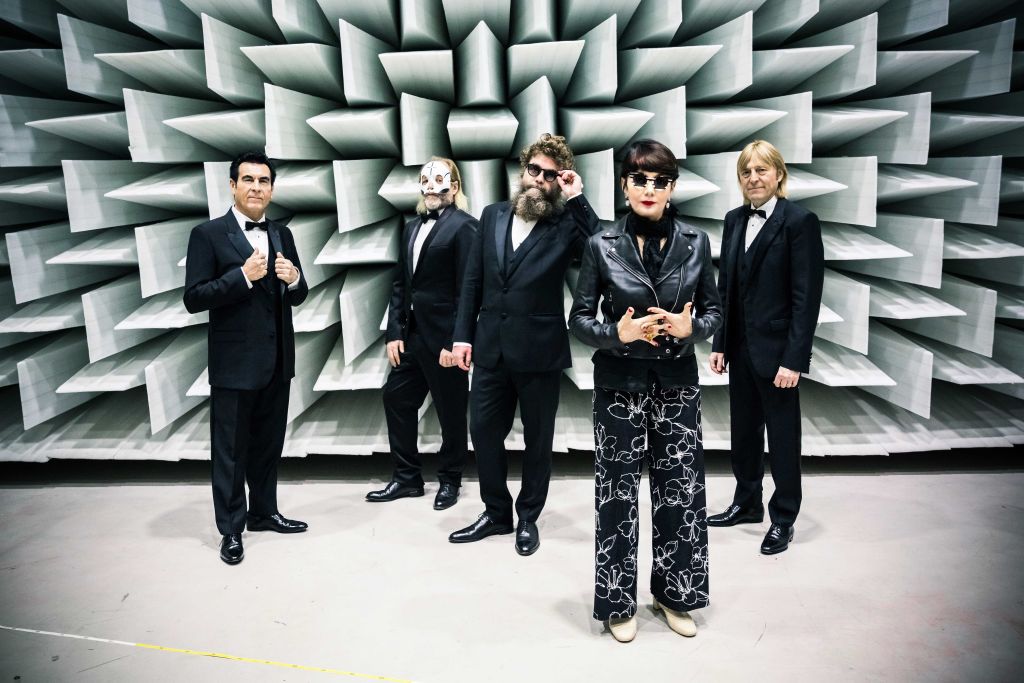 Gli Extraliscio con Elisabetta Sgarbi e Davide Toffolo