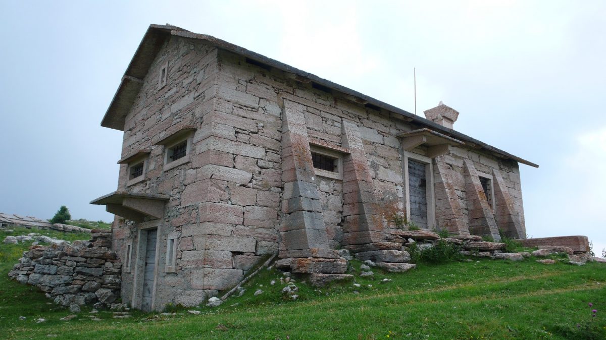 Baito di Malga Bagorno, BoscoChiesanuova