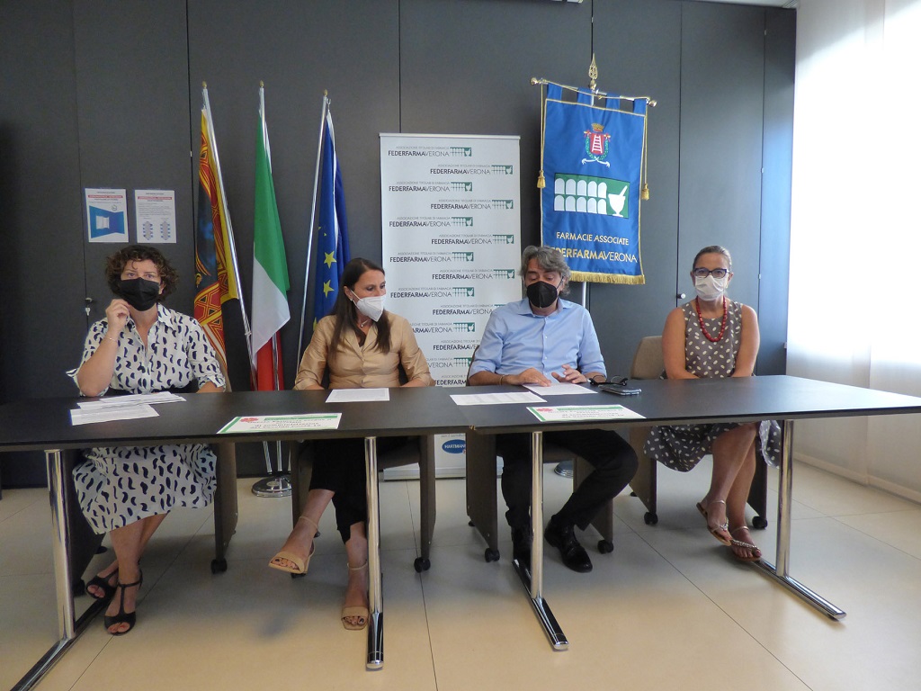 La conferenza stampa di presentazione della campagna vaccinale in farmacia.