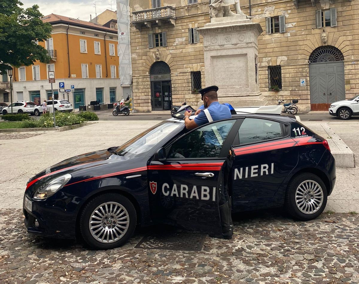 Carabinieri Verona piazza Pradaval
