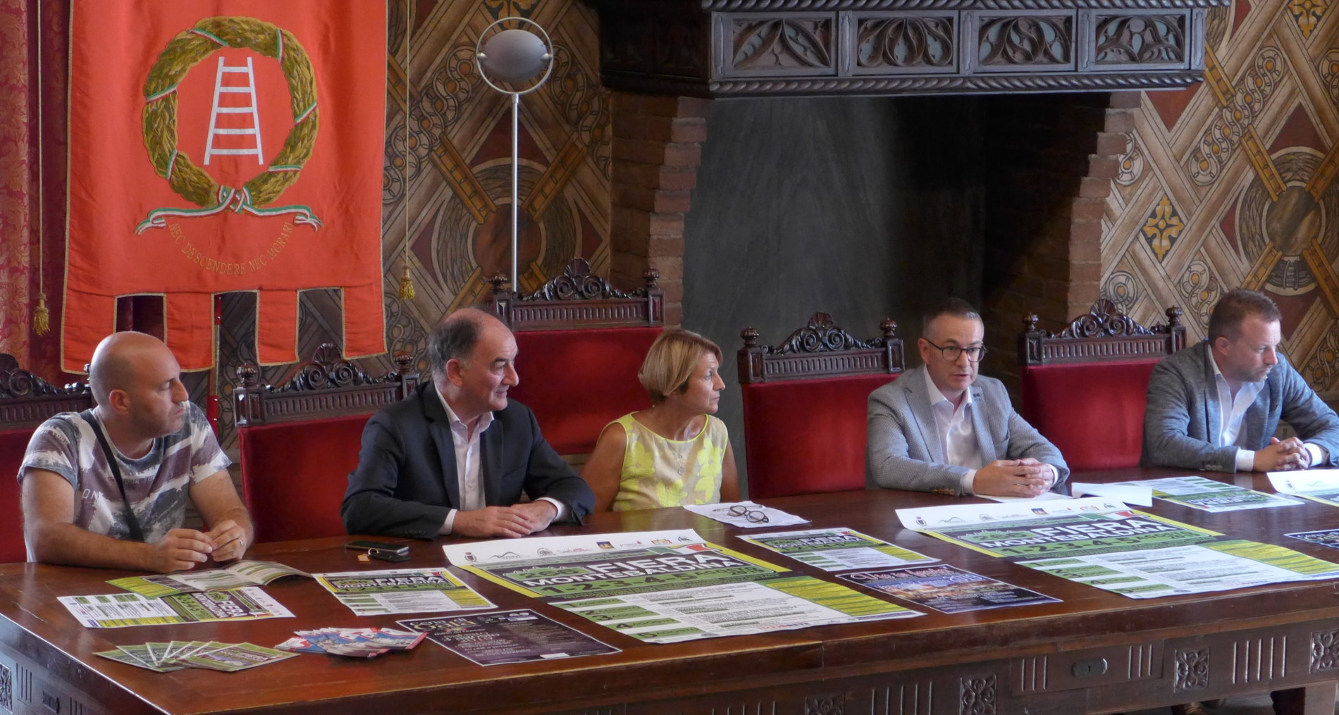 Si dà il via alla 268° edizione della Fiera Montebaldina partendo dal palazzo Scaligero e proseguendo a Caprino