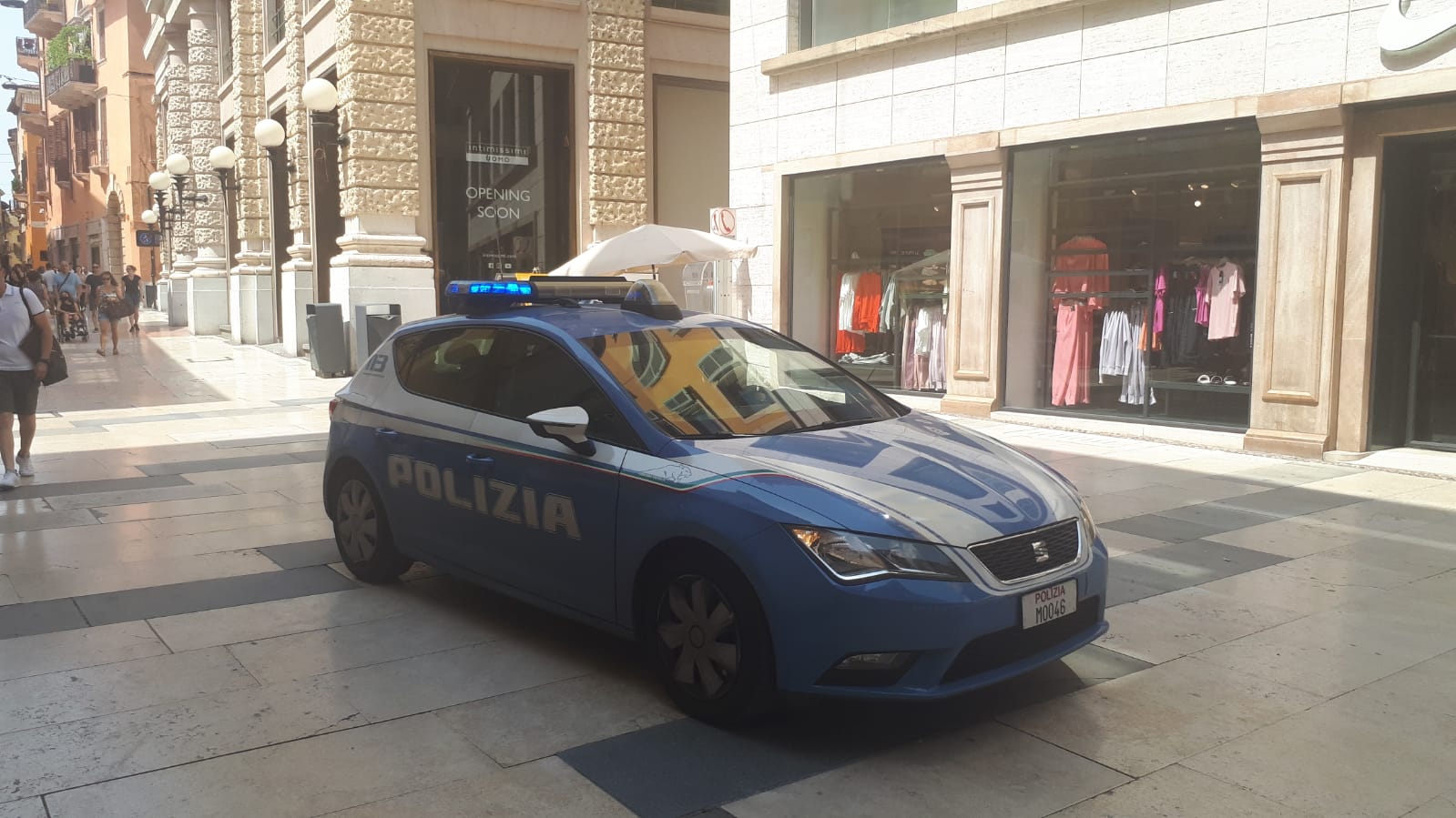 Polizia - Furto Aggravato Verona via Mazzini