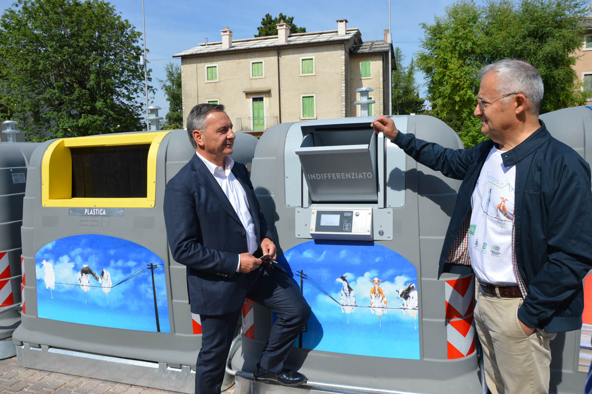 I nuovi cassonetti "intelligenti" di Serit a Bosco Chiesanuova